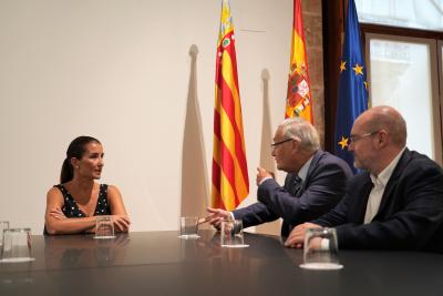 Ruth Merino traslada al presidente del Colegio de Economistas de Valencia la voluntad de cooperar con la institución